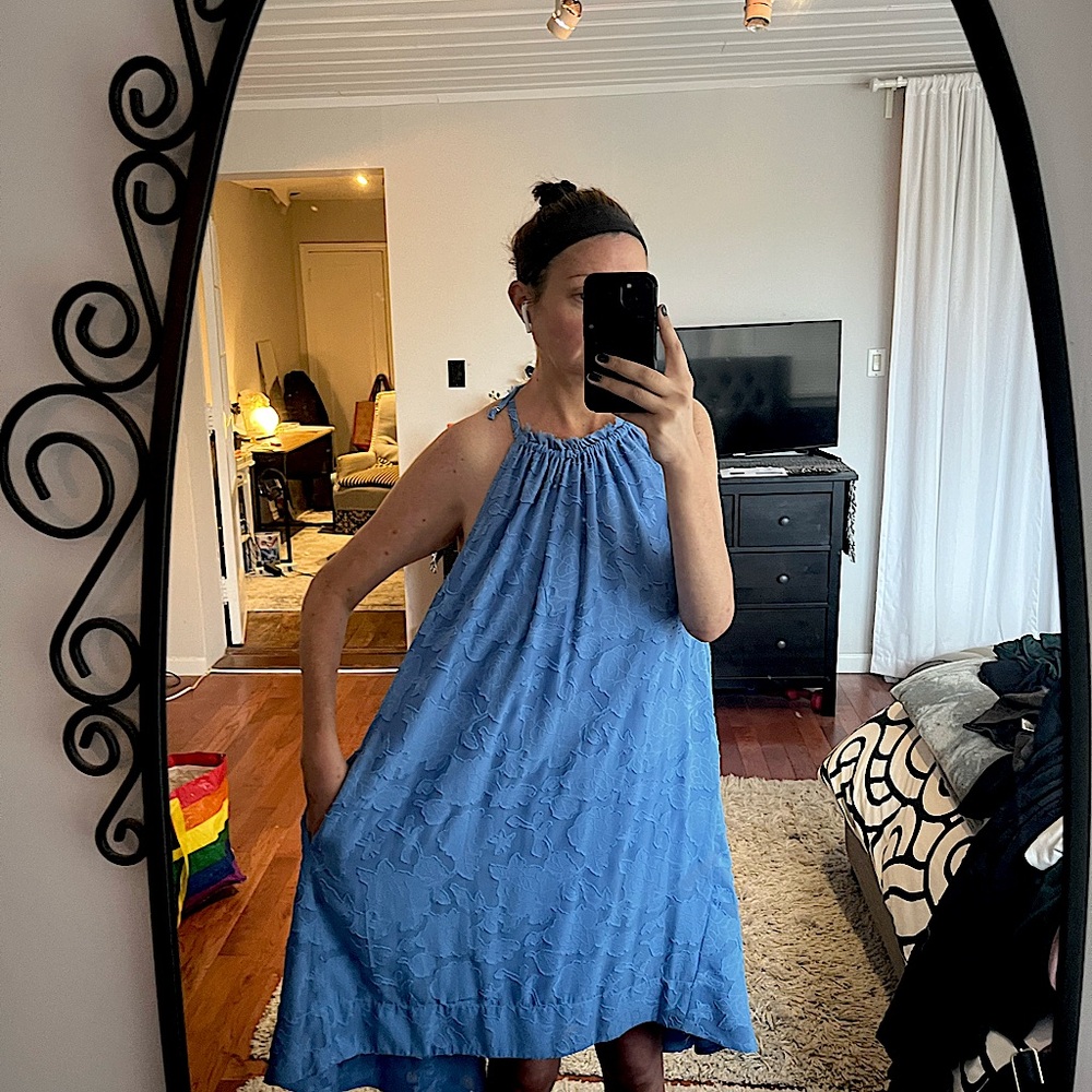 Rachel Roy Summer dress, ties at neck. Super flowy! Has pockets!